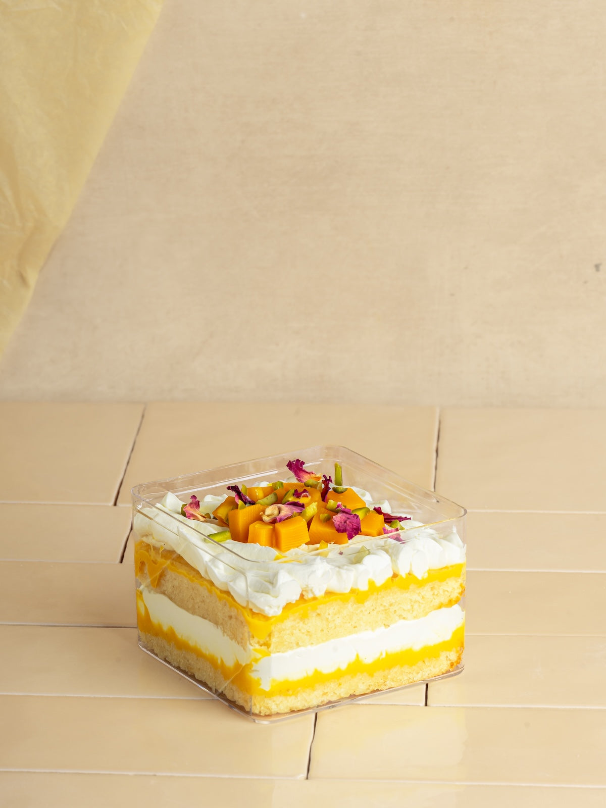 Vanilla cake w/ mango shrikhand
