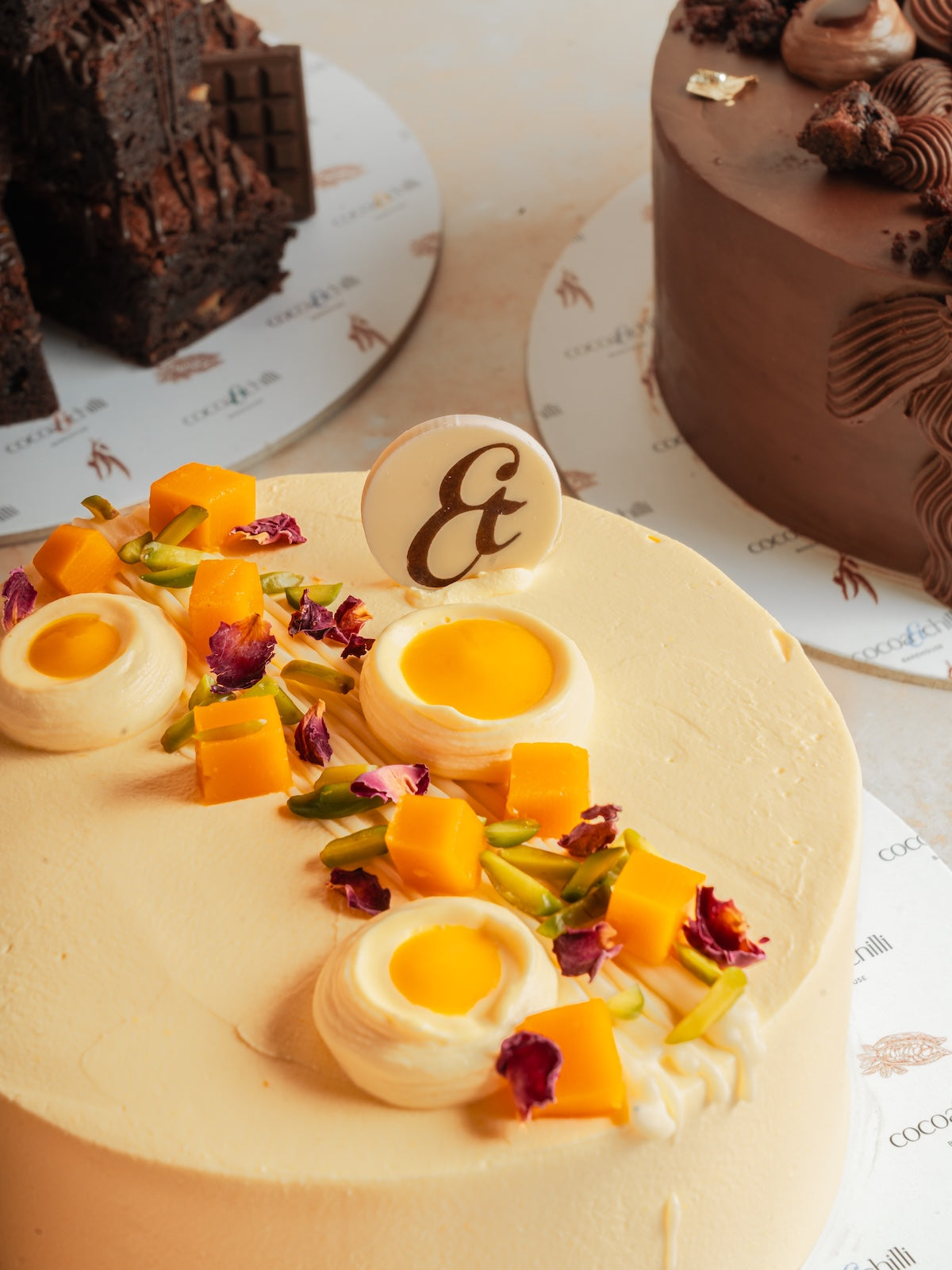 Vanilla cake w/ mango shrikhand