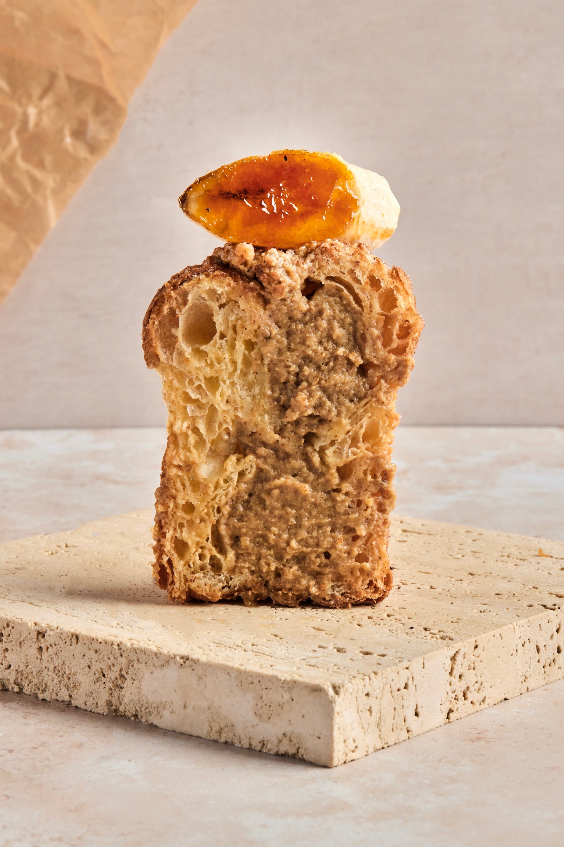 Dirty chai cruffin w/  caramelized banana